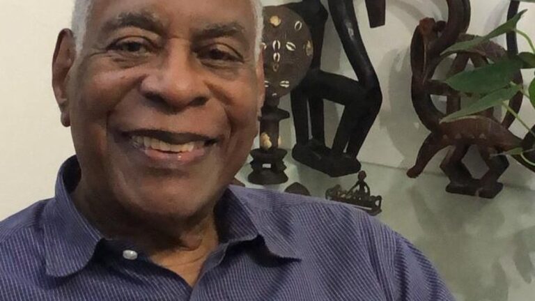 Morre Haroldo Costa, ator, escritor e comentarista de carnaval