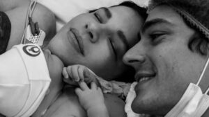 Nasce Palo, primeiro filho de Mariana Rios com Juca Diniz