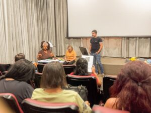 Oficina de histórias emociona participantes na Casa de Cultura de Campo Grande