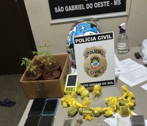 Polícia Civil desarticula ponto de tráfico e prende dois em São Gabriel