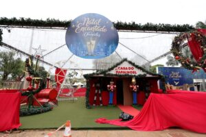 Prefeitura abre “Natal Encantado Dourados” hoje na Praça Antônio João