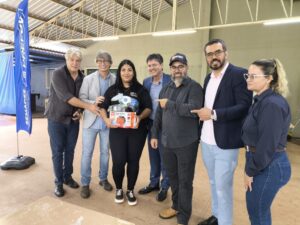 Prefeitura entrega kits de irrigação e fortalece hortas urbanas da agricultura familiar na Capital