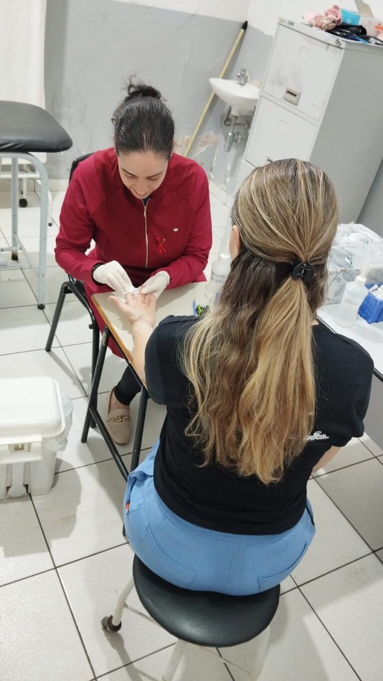 Prefeitura inicia Dezembro Vermelho com testes e orientações sobre Aids no CSU