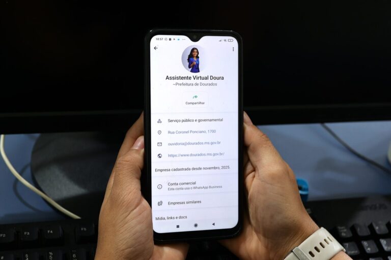 Prefeitura lança atendente virtual “Doura” e inicia modernização dos serviços públicos