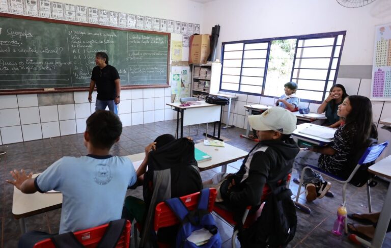 Prefeitura prorroga processo seletivo para professores das escolas indígenas