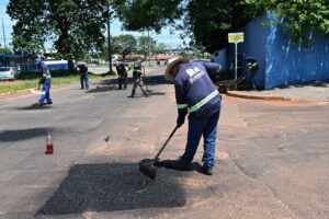 Prefeitura tapa 20 mil buracos em sete dias e acelera melhorias na mobilidade