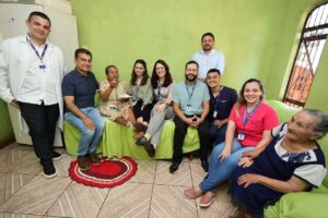 Programa da prefeitura evita que paciente ampute o pé e prefeito celebra recuperação