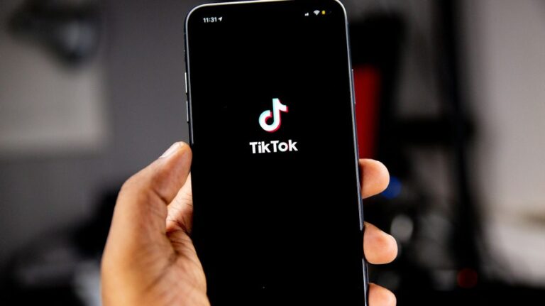 TikTok tenta burlar lei que proíbe seu funcionamento em território estadunidense