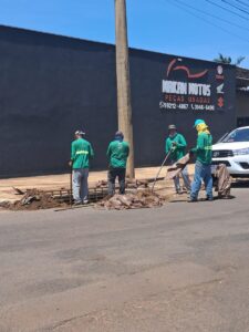 Vereador Delei Pinheiro exalta trabalho das equipes responsáveis pela limpeza de bueiros em Campo Grande