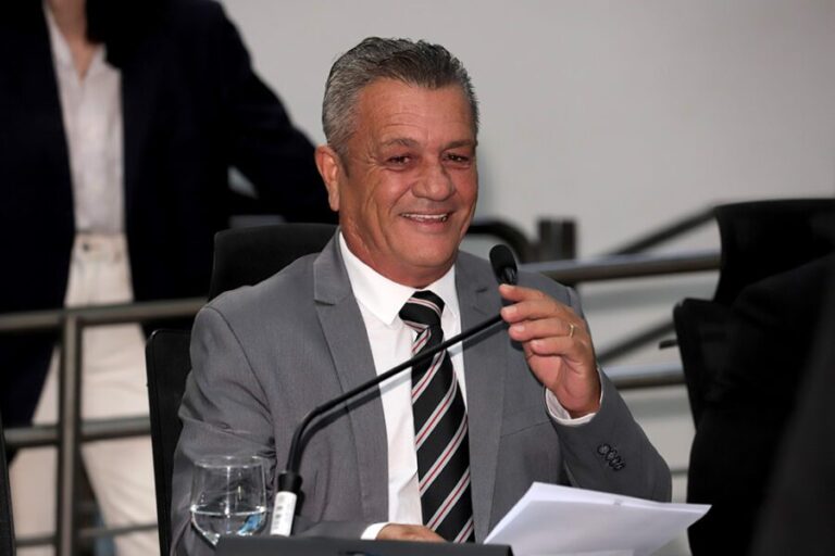 Vereador Delei Pinheiro inicia a semana reforçando ações e cobranças por melhorias nos serviços públicos