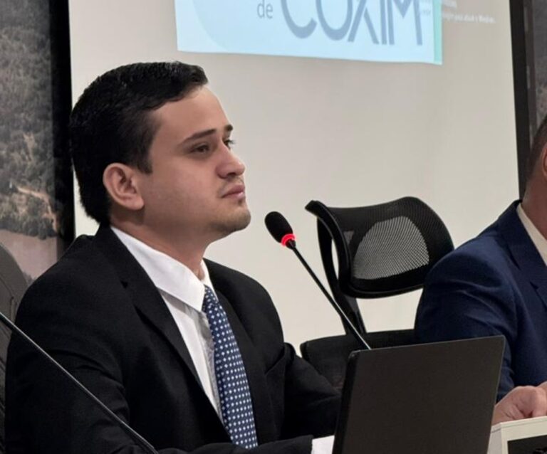Vereador Luiz Eduardo propõe criação do Programa “Parlamento Jovem Ensino Médio” em Coxim