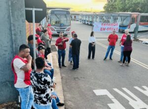 Vereadora Luiza apoia paralisação de trabalhadores do Consórcio Guaicurus e cobra providências imediatas