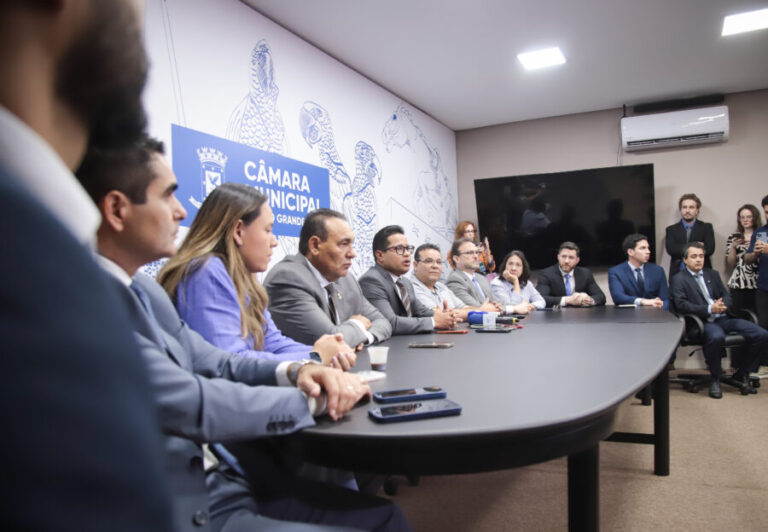 Vereadores articulam liberação de recursos junto ao Governo do Estado e greve do transporte chega ao fim