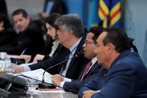 Vereadores votam projetos para autorizar R$ 156 milhões em operações de crédito para obras de asfalto