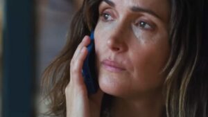 A mãe infindável em Se Eu Tivesse Pernas, Eu Te
Chutaria