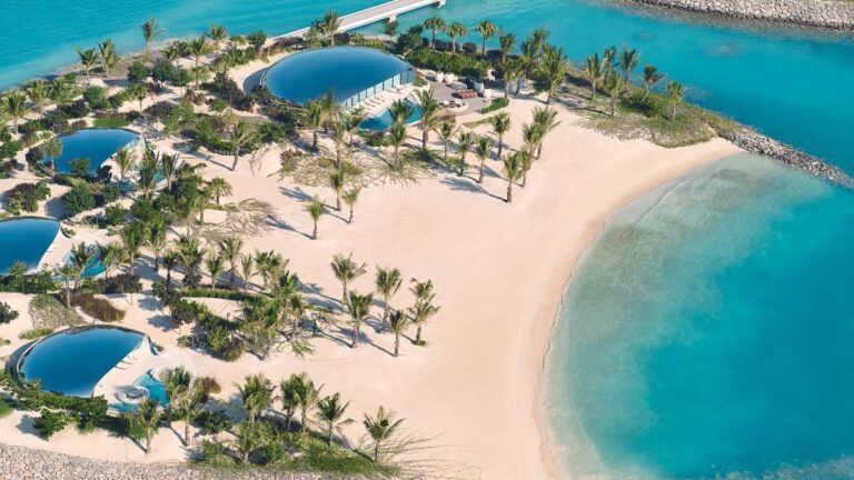 Cantor sertanejo Matheus está hospedado em hotel de luxo; conheça