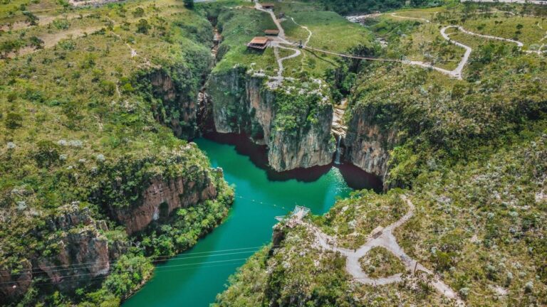 Capitólio:
Como está a região 4 anos após a queda dos cânions