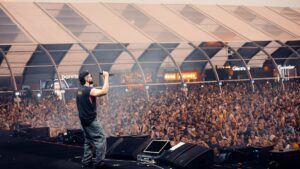 Festivais de verão movimentam diferentes regiões do Brasil