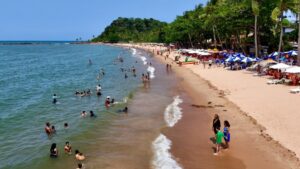 Itacaré(BA)
proíbe taxa de consumação mínima em barracas de praia