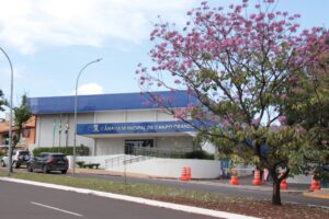 Presidente da Comissão de Finanças, vereador Otávio Trad debate sobre reajuste do IPTU